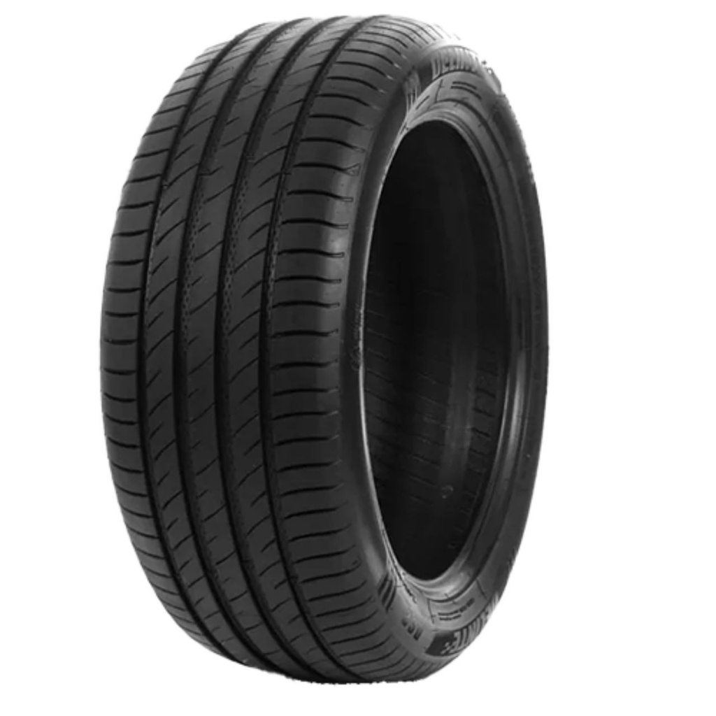 P215/45R18 Delinte DS2 All Season