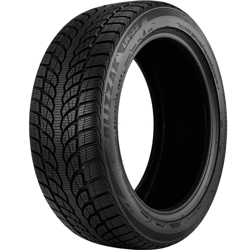 P245/55R18 Bridgestone Blizzak LM32