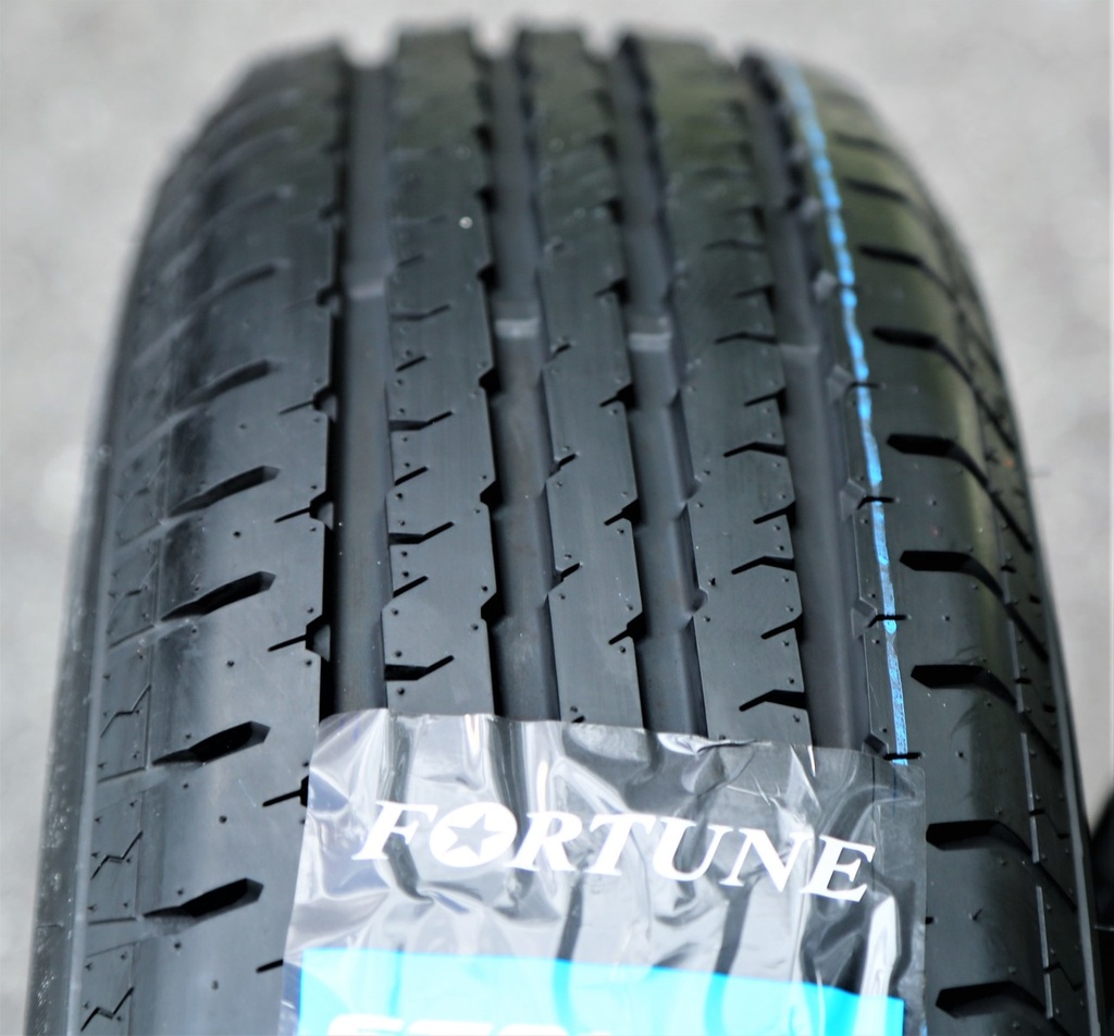 ST225/75R15 Winda  WL11