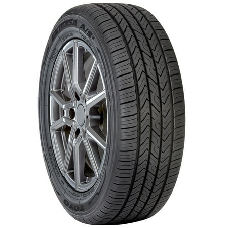 P215/50R17 Toyo Extensa A/S II